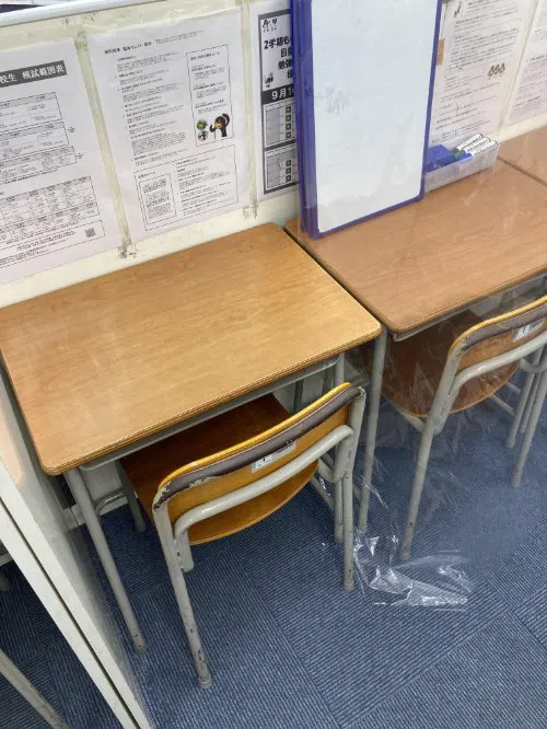 授業中は常に先生が隣にいるので緊張しますね！でも分からなくてもすぐに聞けるのは個別ならでは。