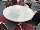 自習するも良し、談笑するも良しのコミュニケーションエリアがあります。