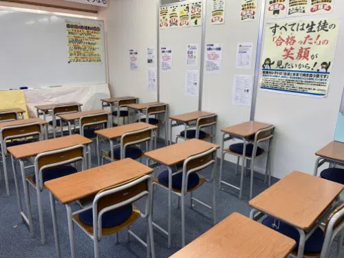 後半の時間は演習形式で、テストで使える力を錬成します。